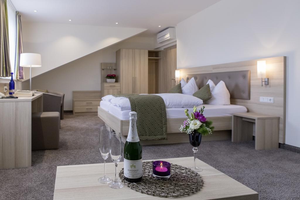 Hotel-Restaurant Birkenhof Bad Soden-Salmünster Екстериор снимка